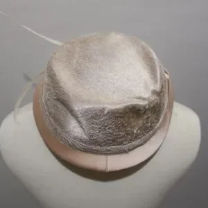 Beatrice Martin/Bonwit Teller | Accessories | Vintage Hat  display picture 3